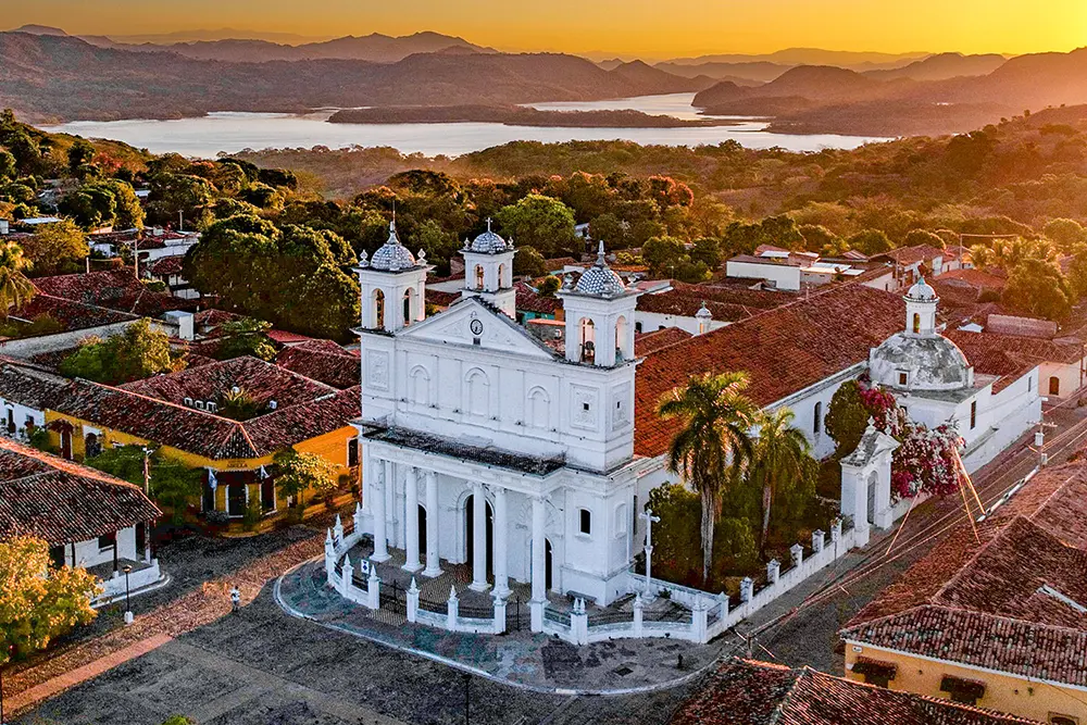 Parroquia de Santa LucÃa, Suchitoto