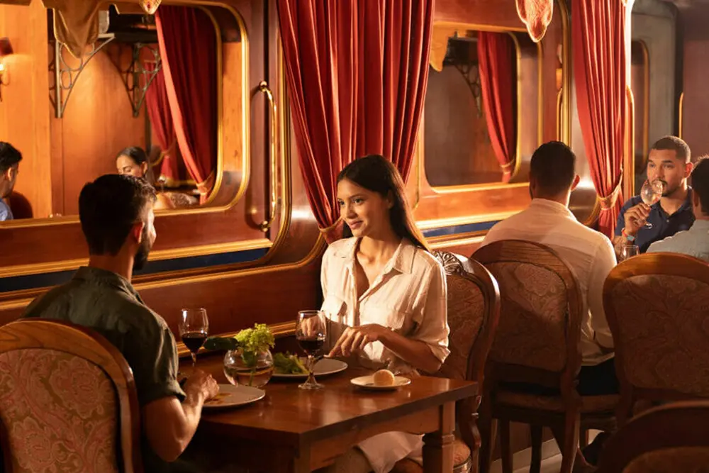 Almost like a train, Pacific Express - Bistró